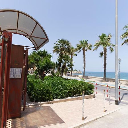 Abissi Room One Step From The Sea ตรานิ ภายนอก รูปภาพ